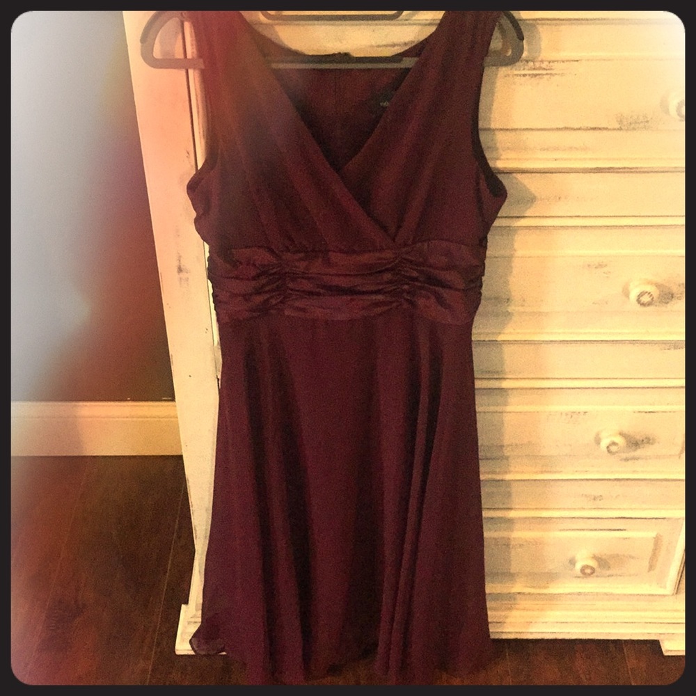 Burgundy Formal Dress Knee Length